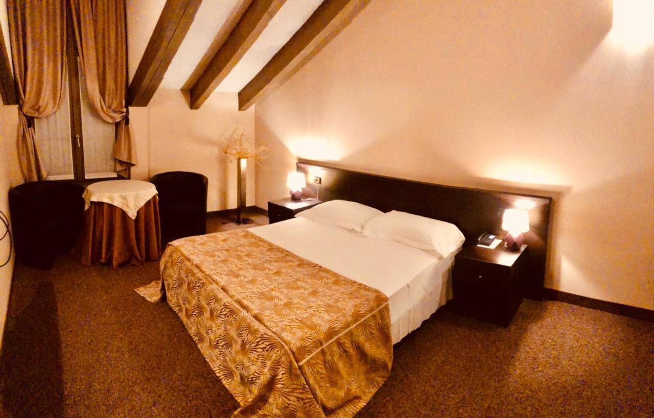 Hotel Malpensa Inn Aereoporto Tornavento  Ngoại thất bức ảnh