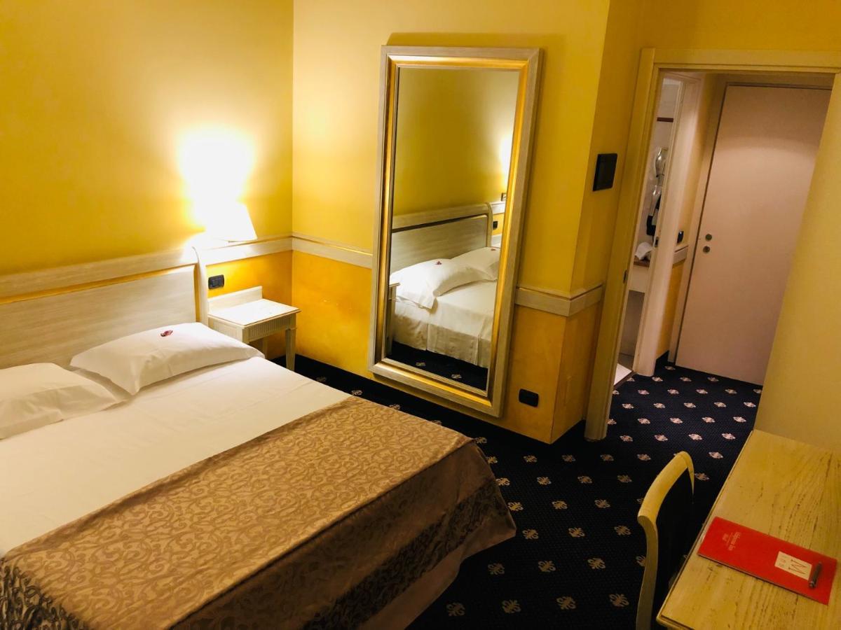 Hotel Malpensa Inn Aereoporto Tornavento  Ngoại thất bức ảnh
