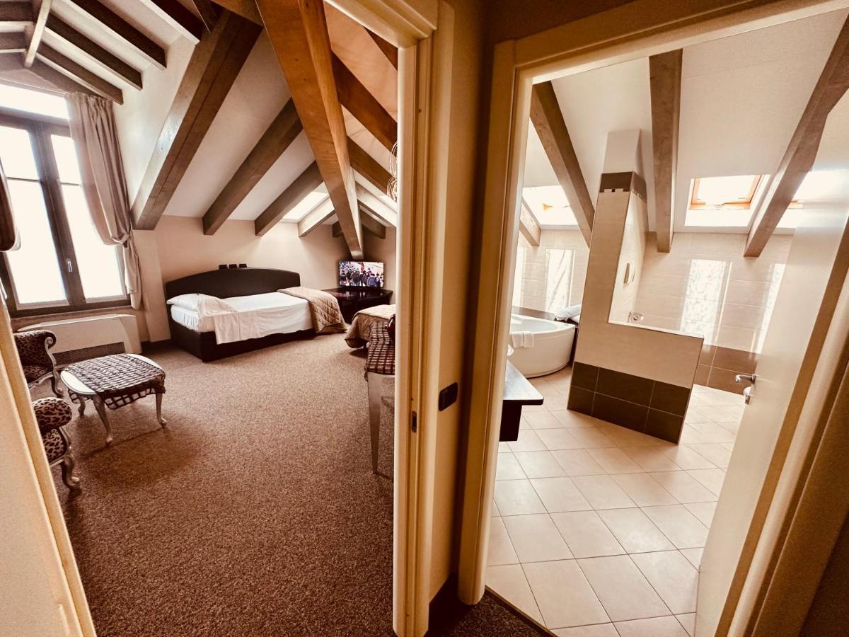 Hotel Malpensa Inn Aereoporto Tornavento  Ngoại thất bức ảnh