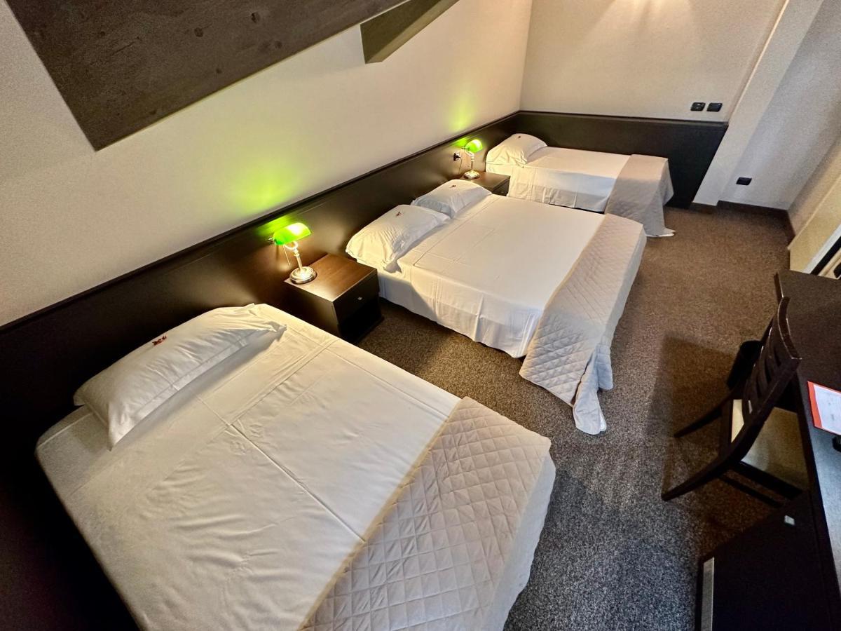 Hotel Malpensa Inn Aereoporto Tornavento  Ngoại thất bức ảnh