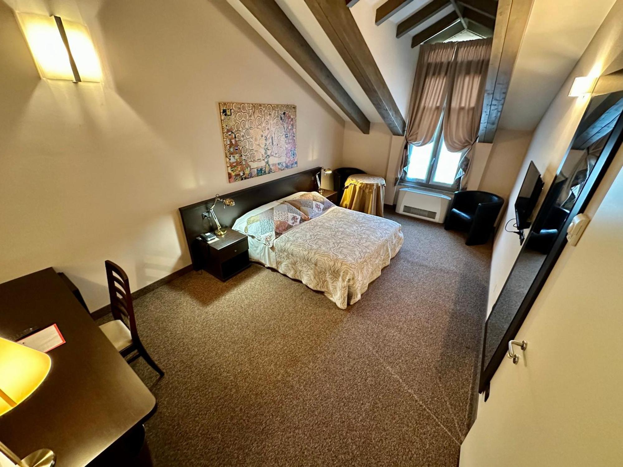 Hotel Malpensa Inn Aereoporto Tornavento  Ngoại thất bức ảnh