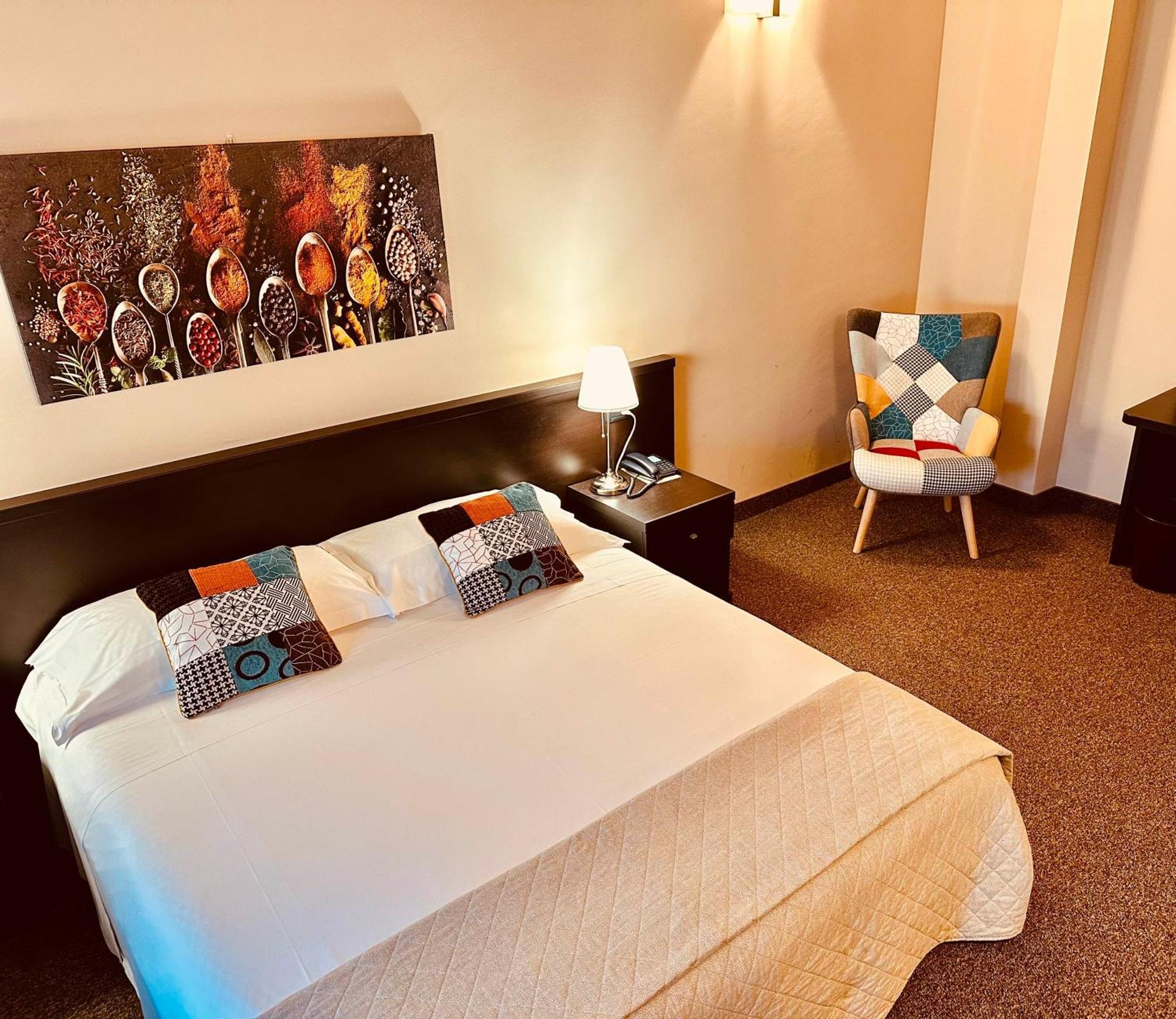 Hotel Malpensa Inn Aereoporto Tornavento  Ngoại thất bức ảnh